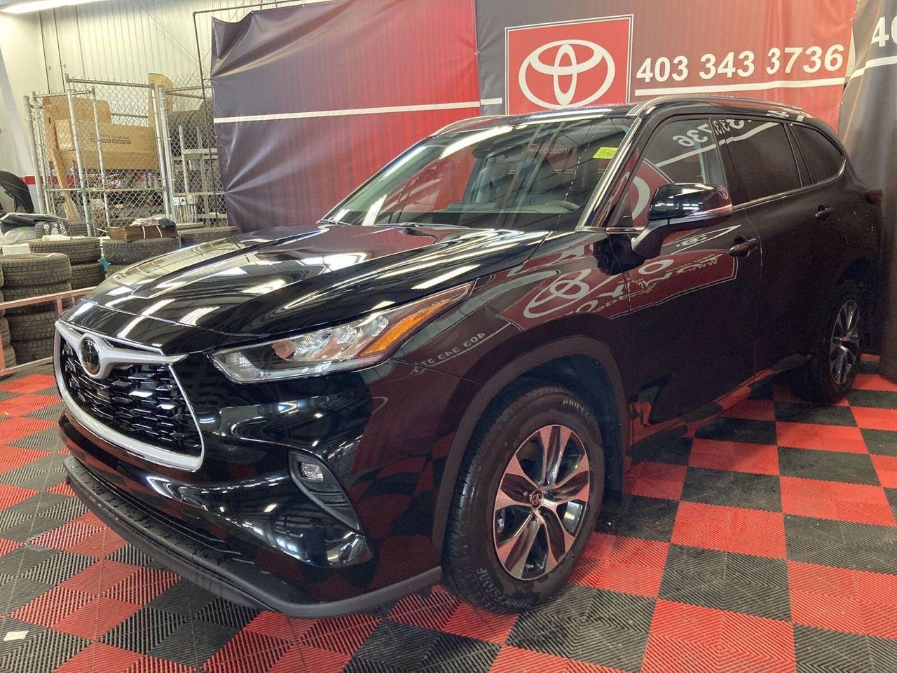 2021 Toyota Highlander XLE-2