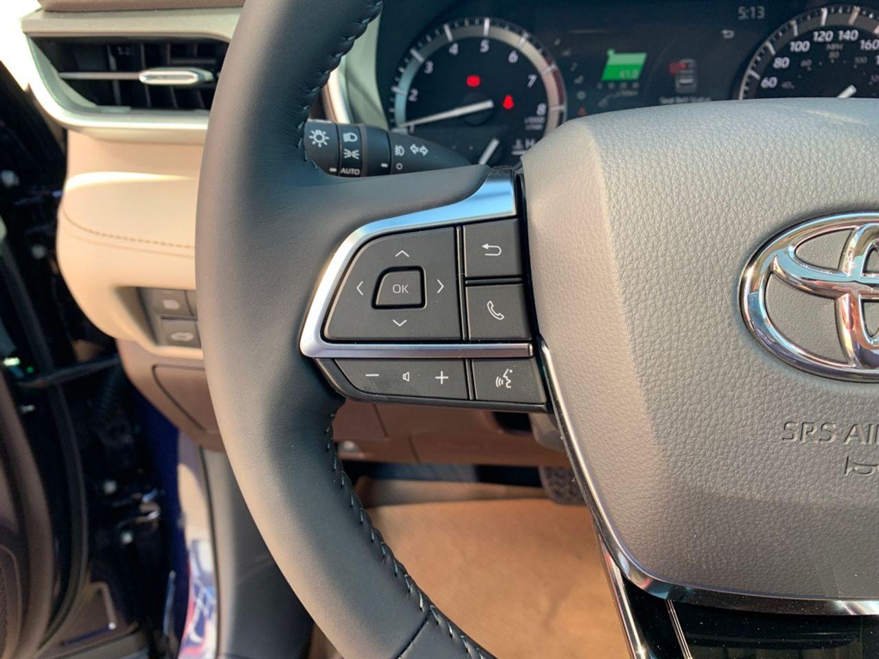 2021 Toyota Highlander XLE-4