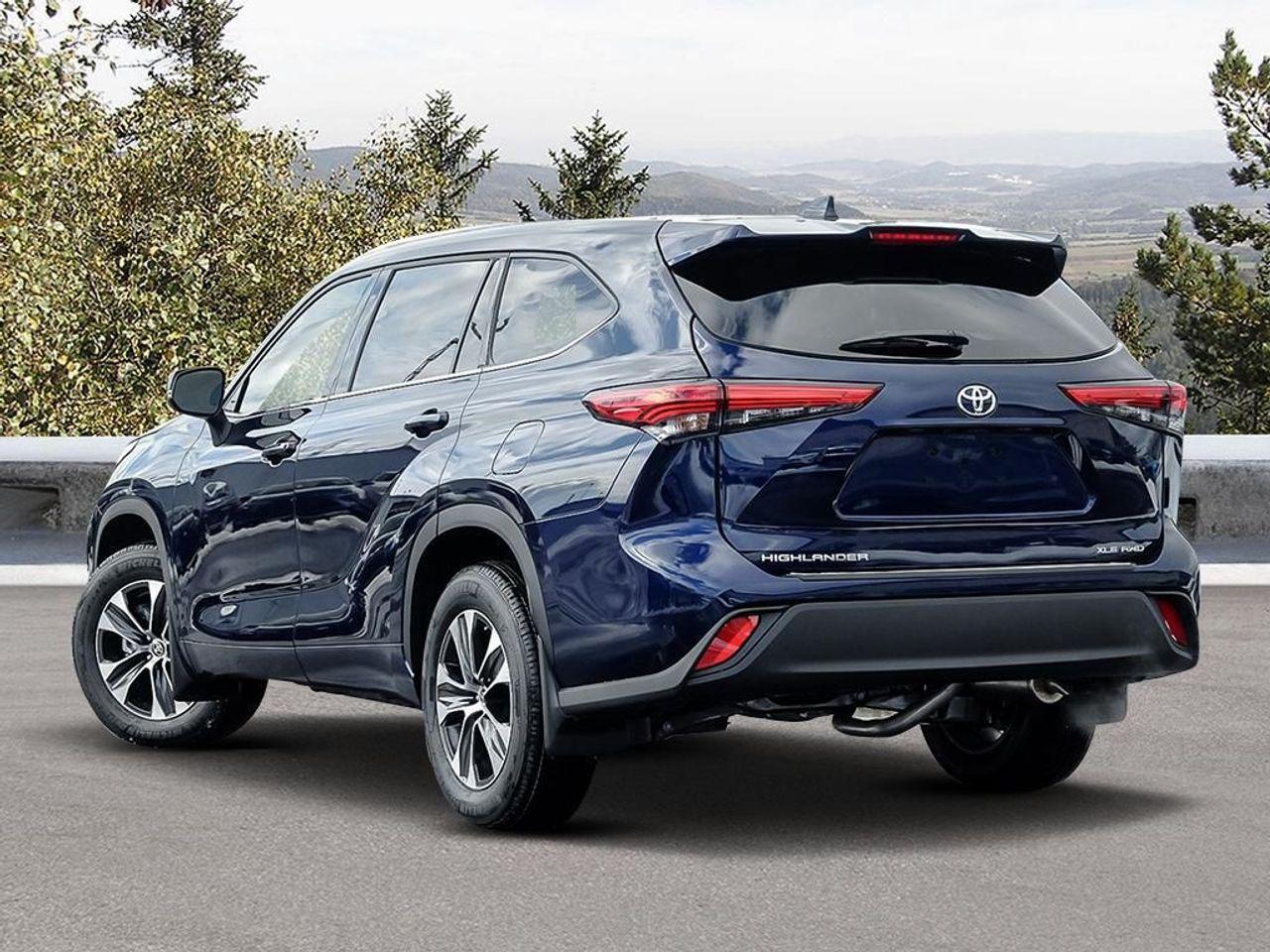 2021 Toyota Highlander XLE-2