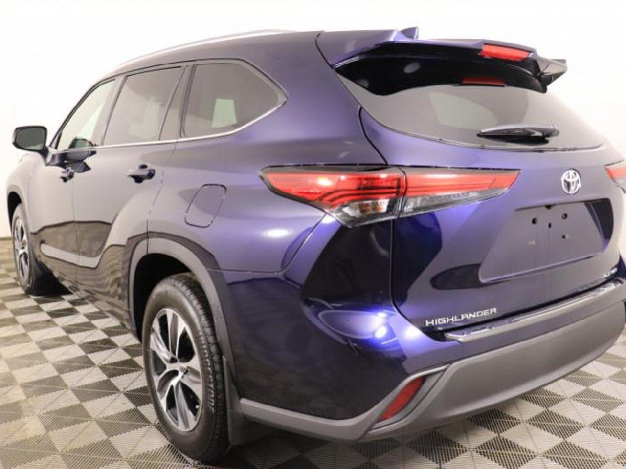2021 Toyota Highlander XLE-4