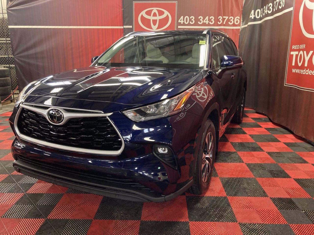 2021 Toyota Highlander XLE-2
