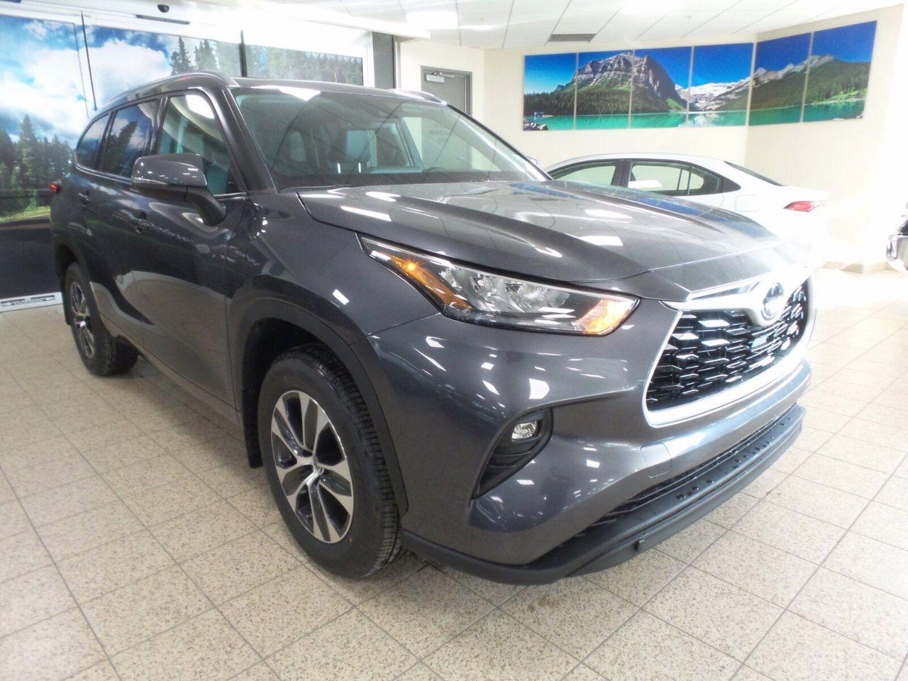 2021 Toyota Highlander XLE-2