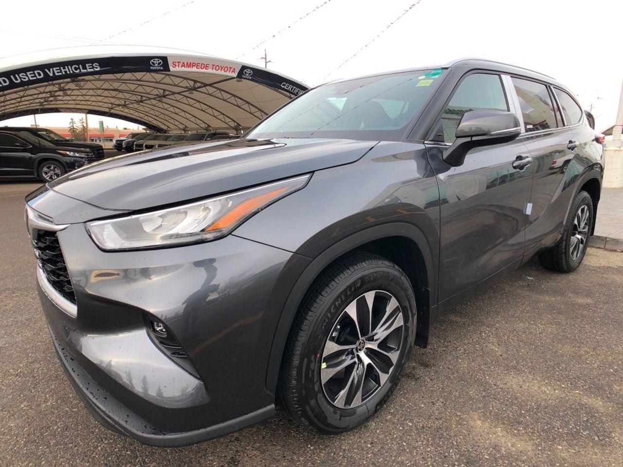 2021 Toyota Highlander XLE-2