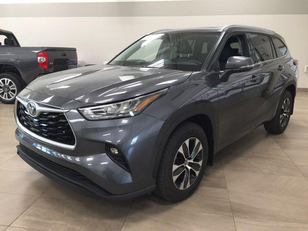 2021 Toyota Highlander XLE-2