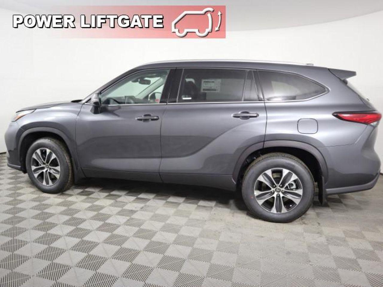 2021 Toyota Highlander XLE-3