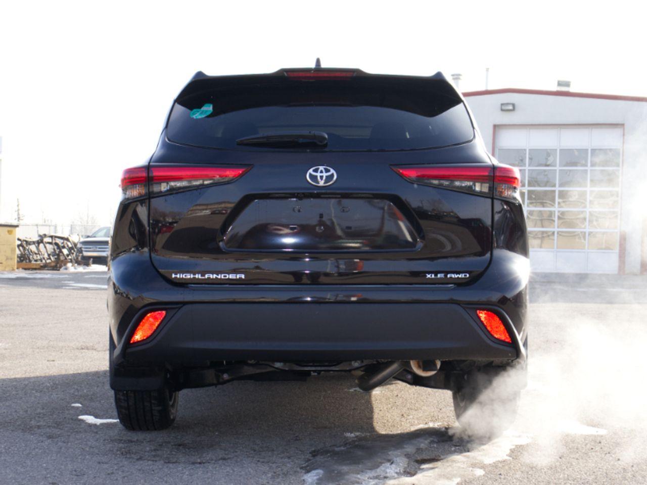 2021 Toyota Highlander XLE-4