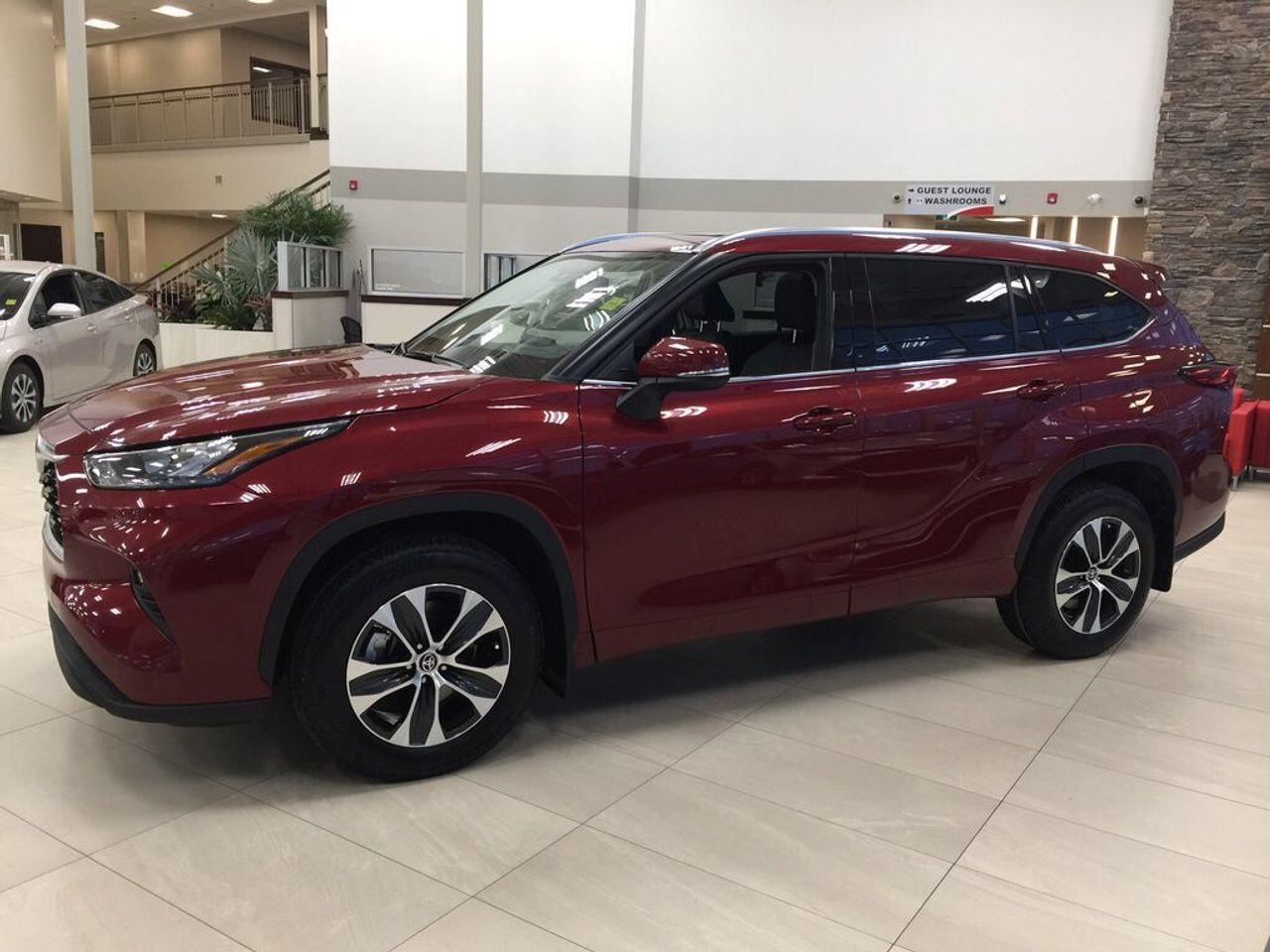 2021 Toyota Highlander XLE-3