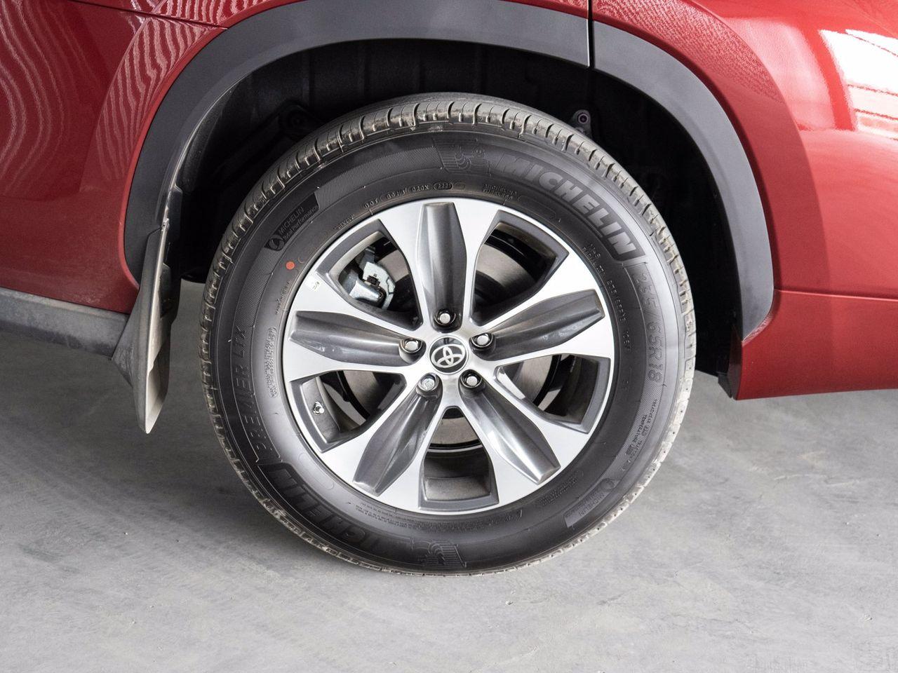 2021 Toyota Highlander XLE-3