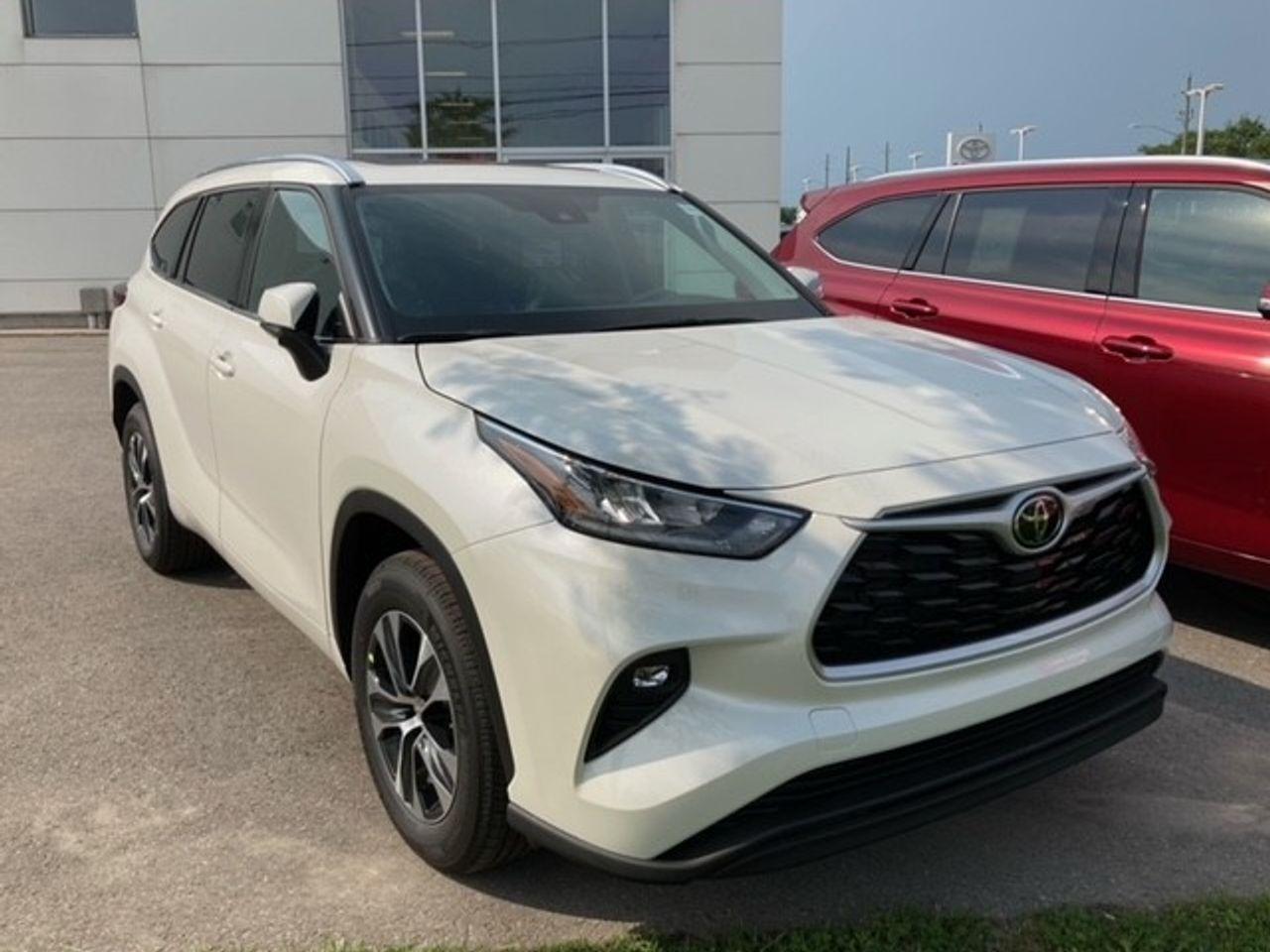 2021 Toyota Highlander XLE-2