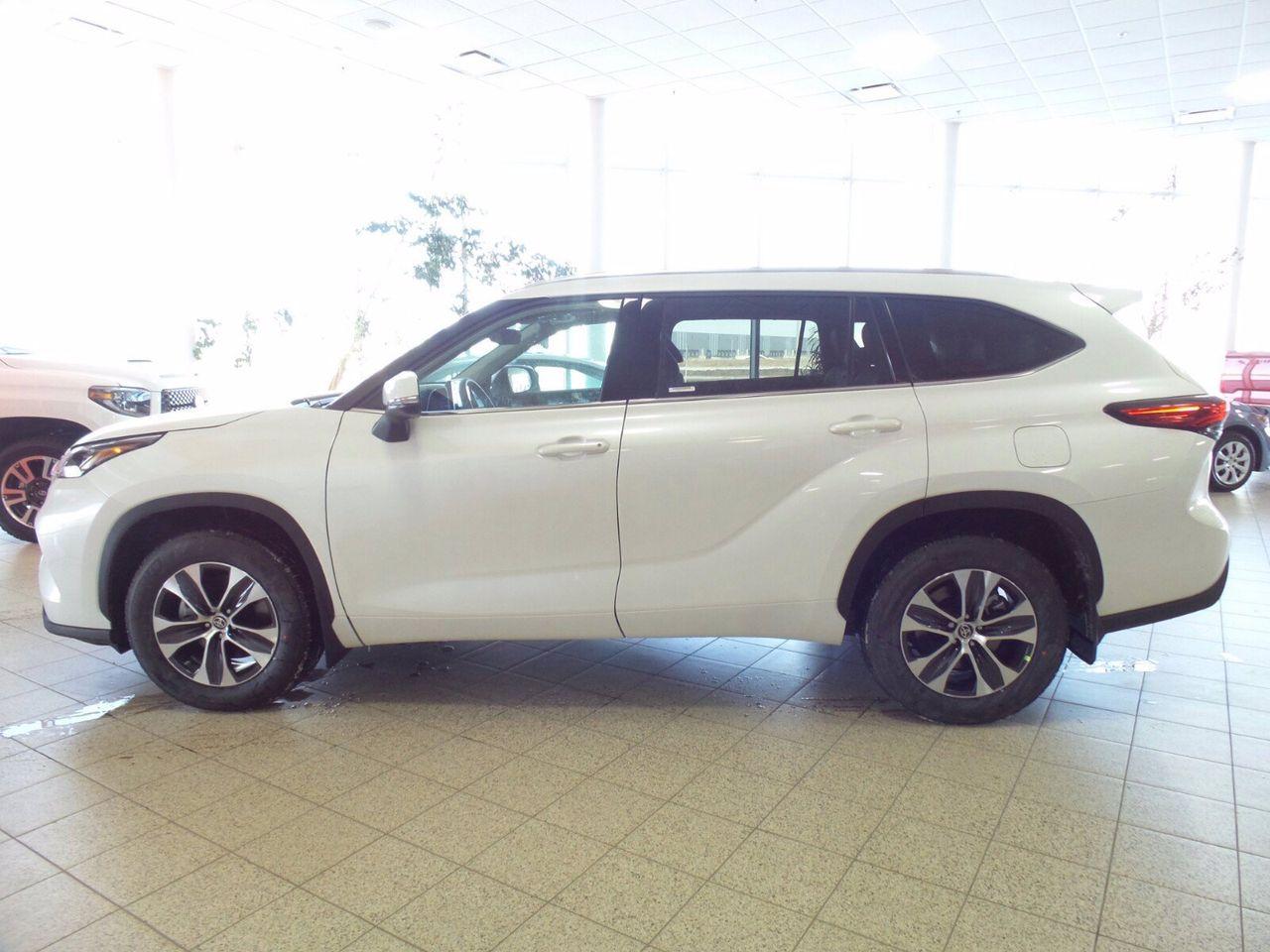 2021 Toyota Highlander XLE-4