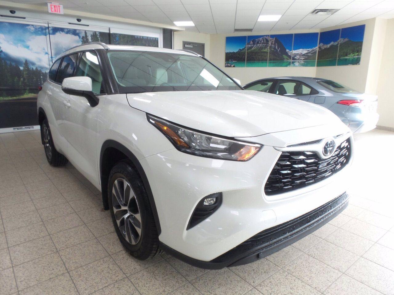 2021 Toyota Highlander XLE-2