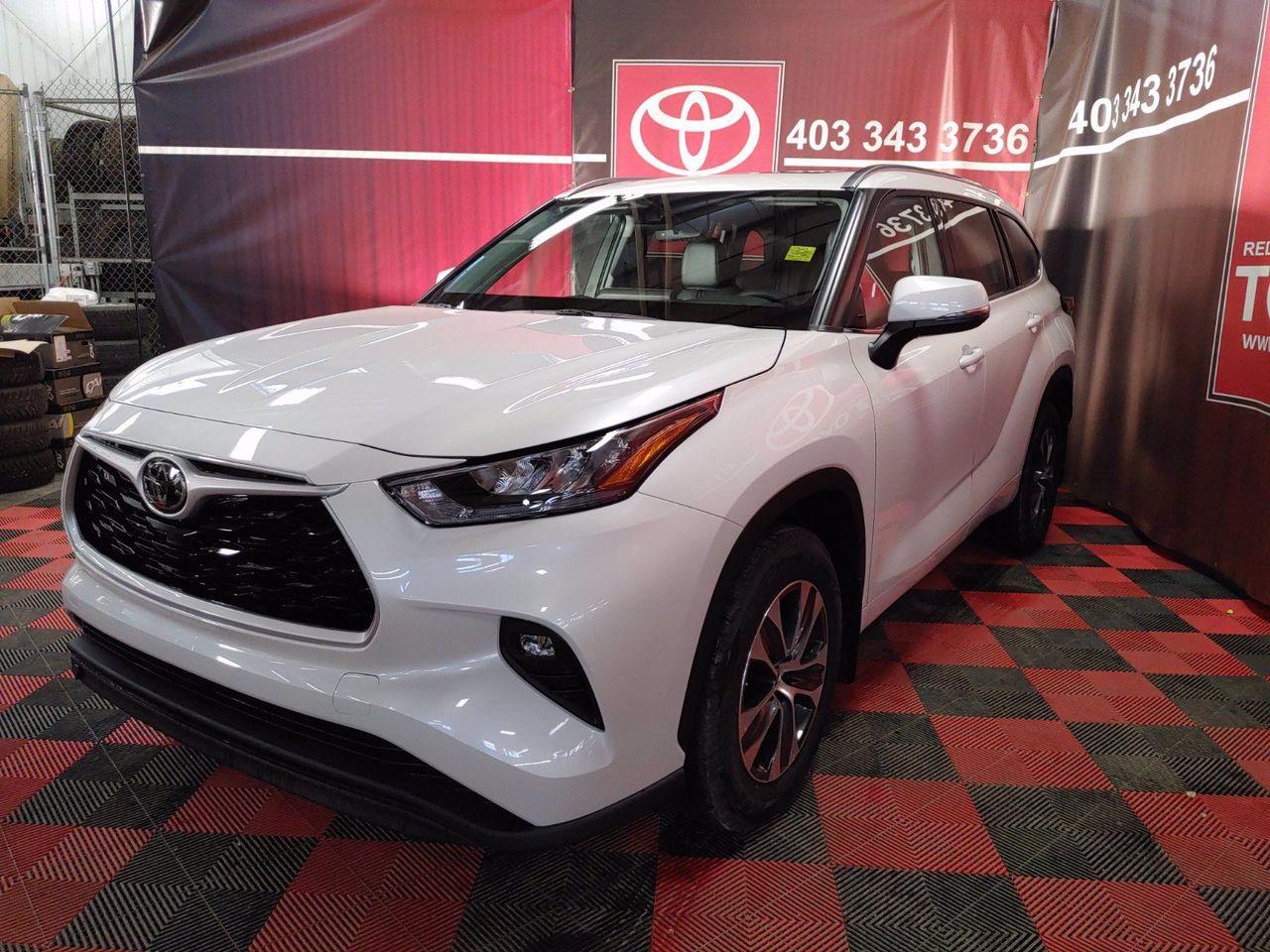 2021 Toyota Highlander XLE-2