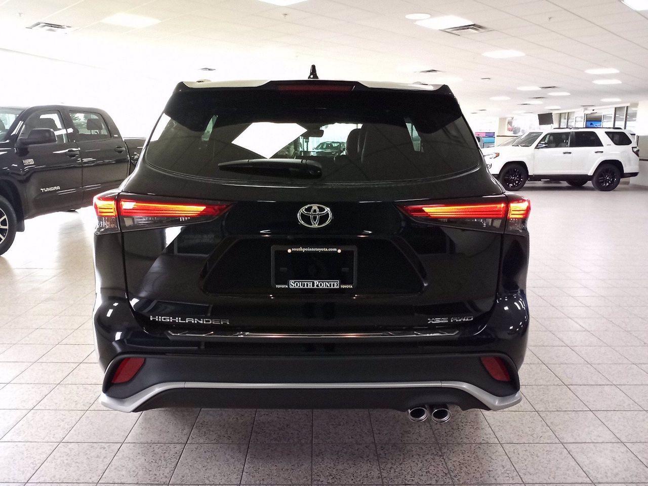 2021 Toyota Highlander XSE-4