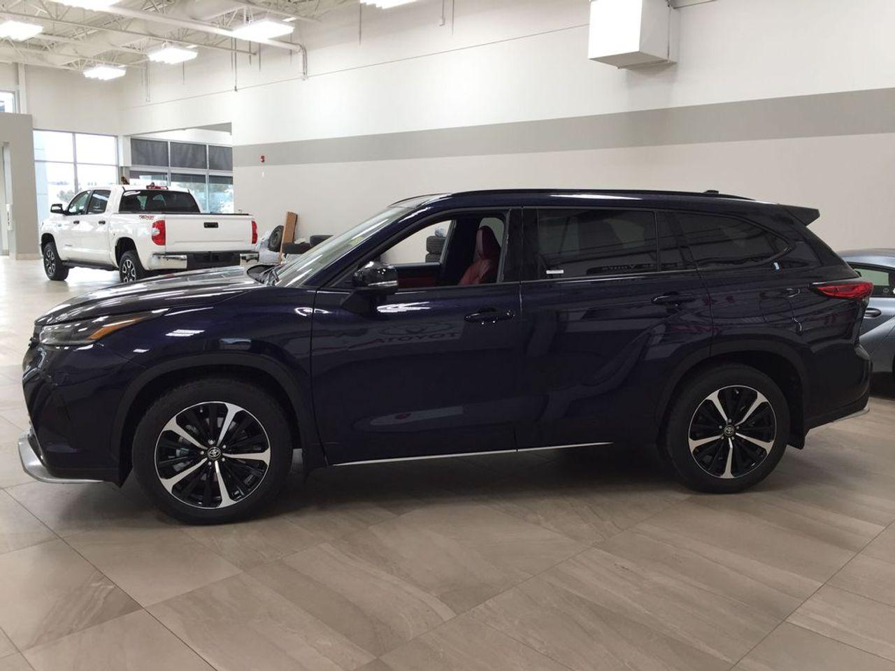2021 Toyota Highlander XSE-3