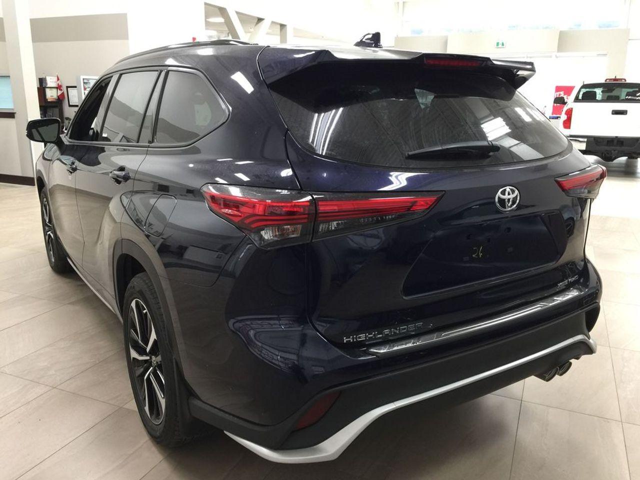 2021 Toyota Highlander XSE-4