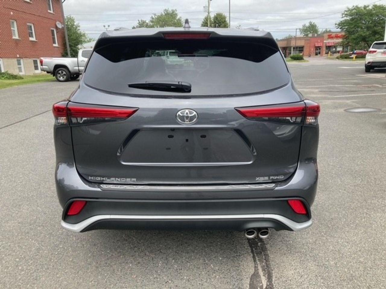 2021 Toyota Highlander XSE-4