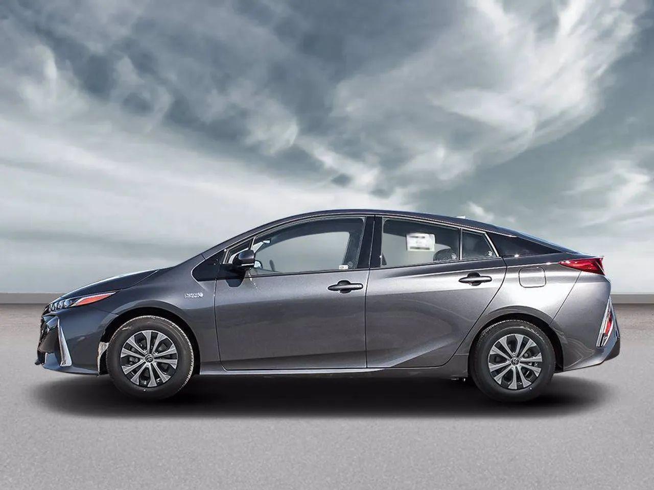 2021 Toyota Prius Prime LE-2