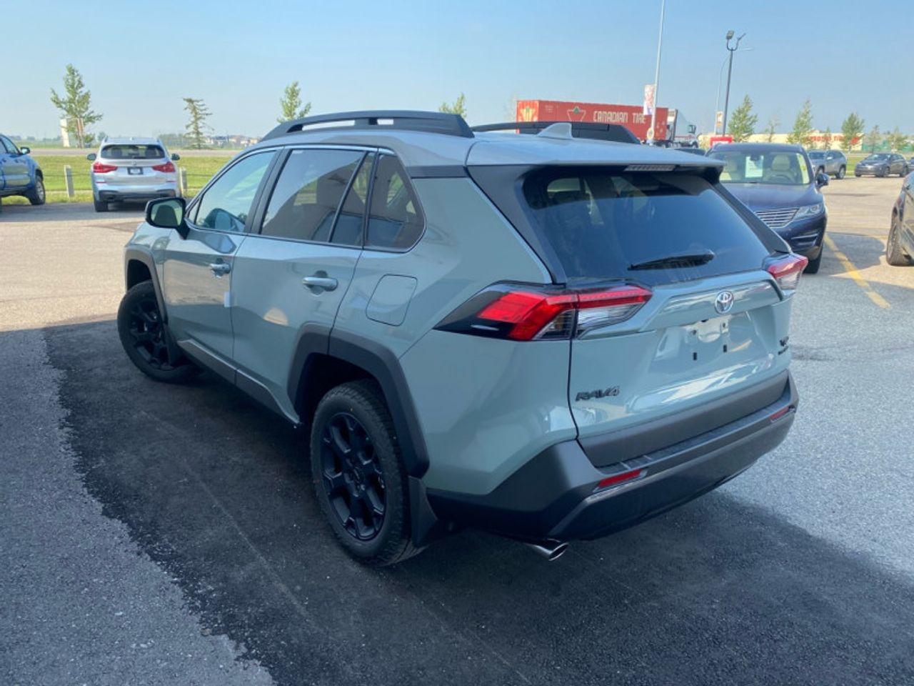 2021 Toyota RAV4 Adventure-2