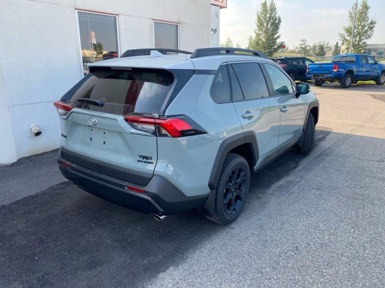 2021 Toyota RAV4 Adventure-3