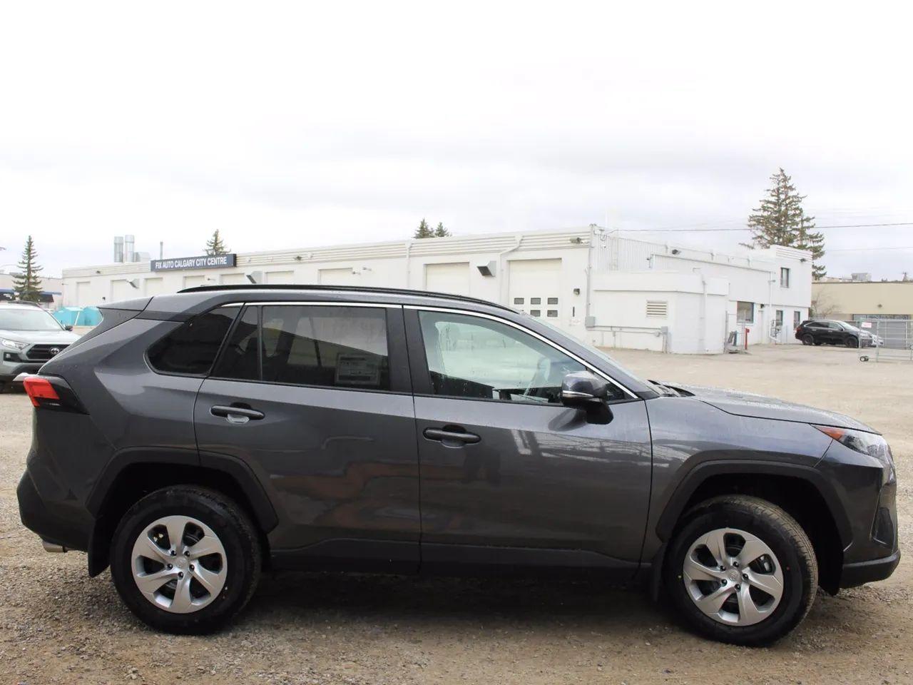 2021 Toyota RAV4 LE-3