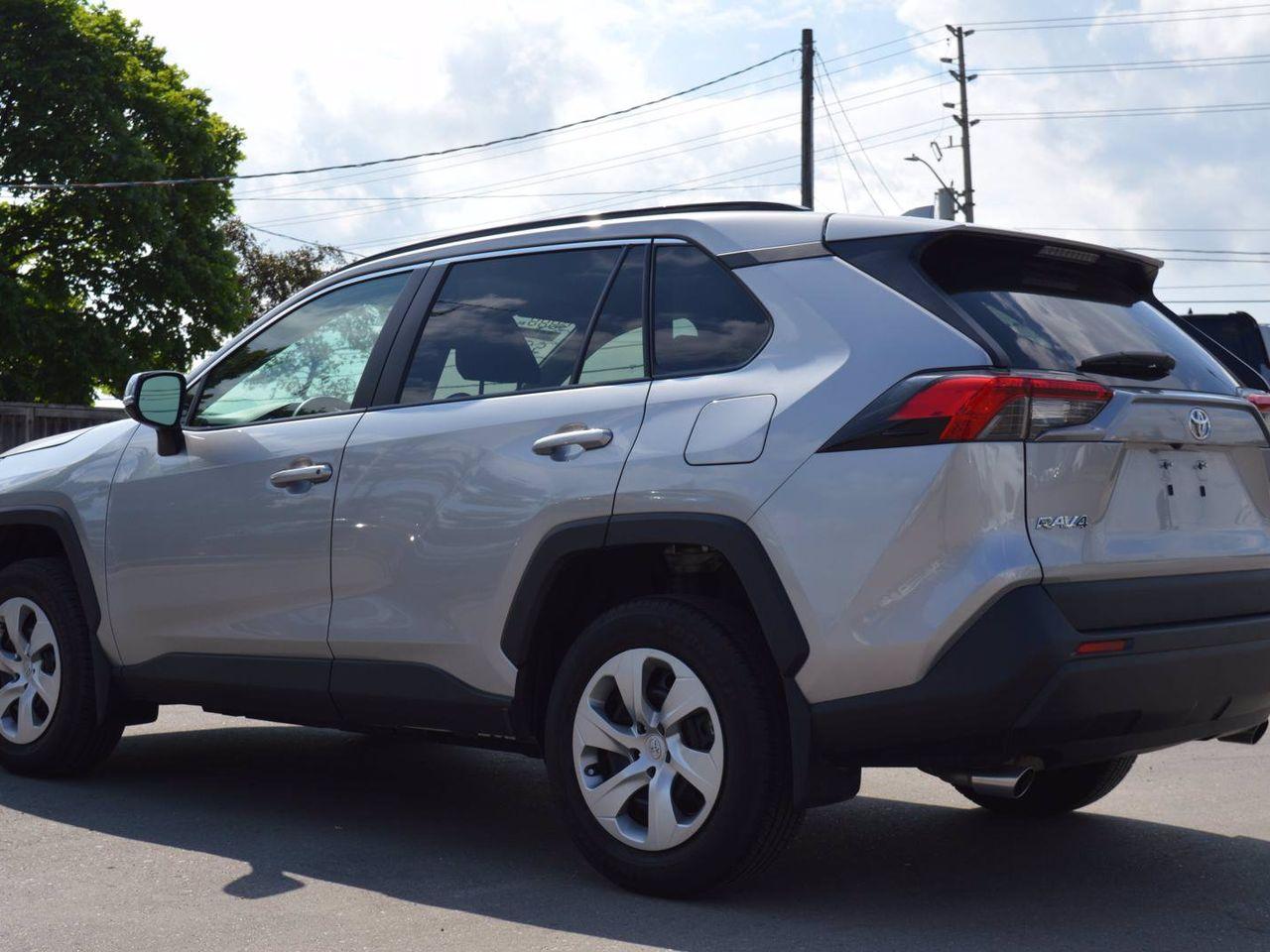 2021 Toyota RAV4 LE-4