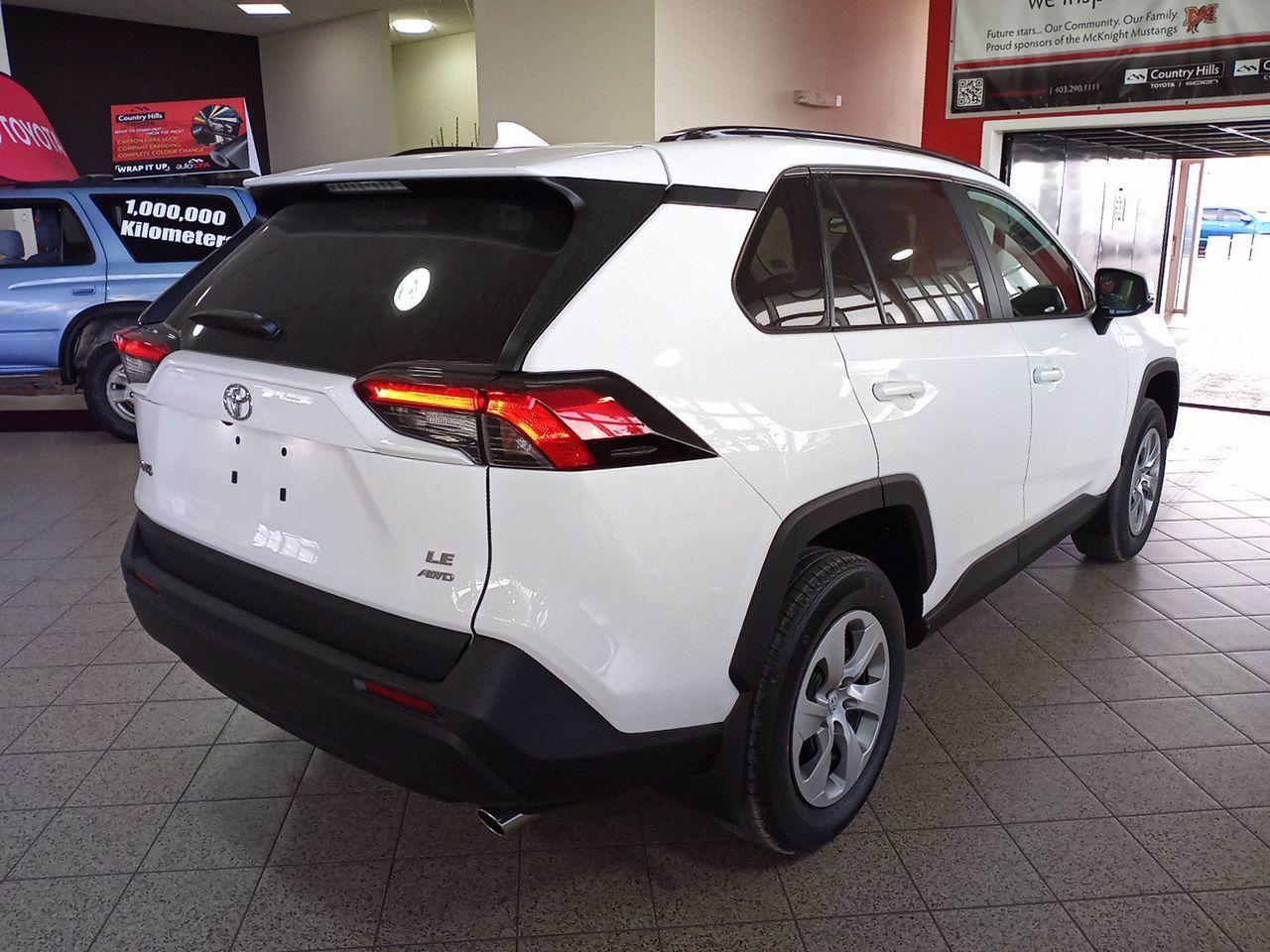 2021 Toyota RAV4 LE-1