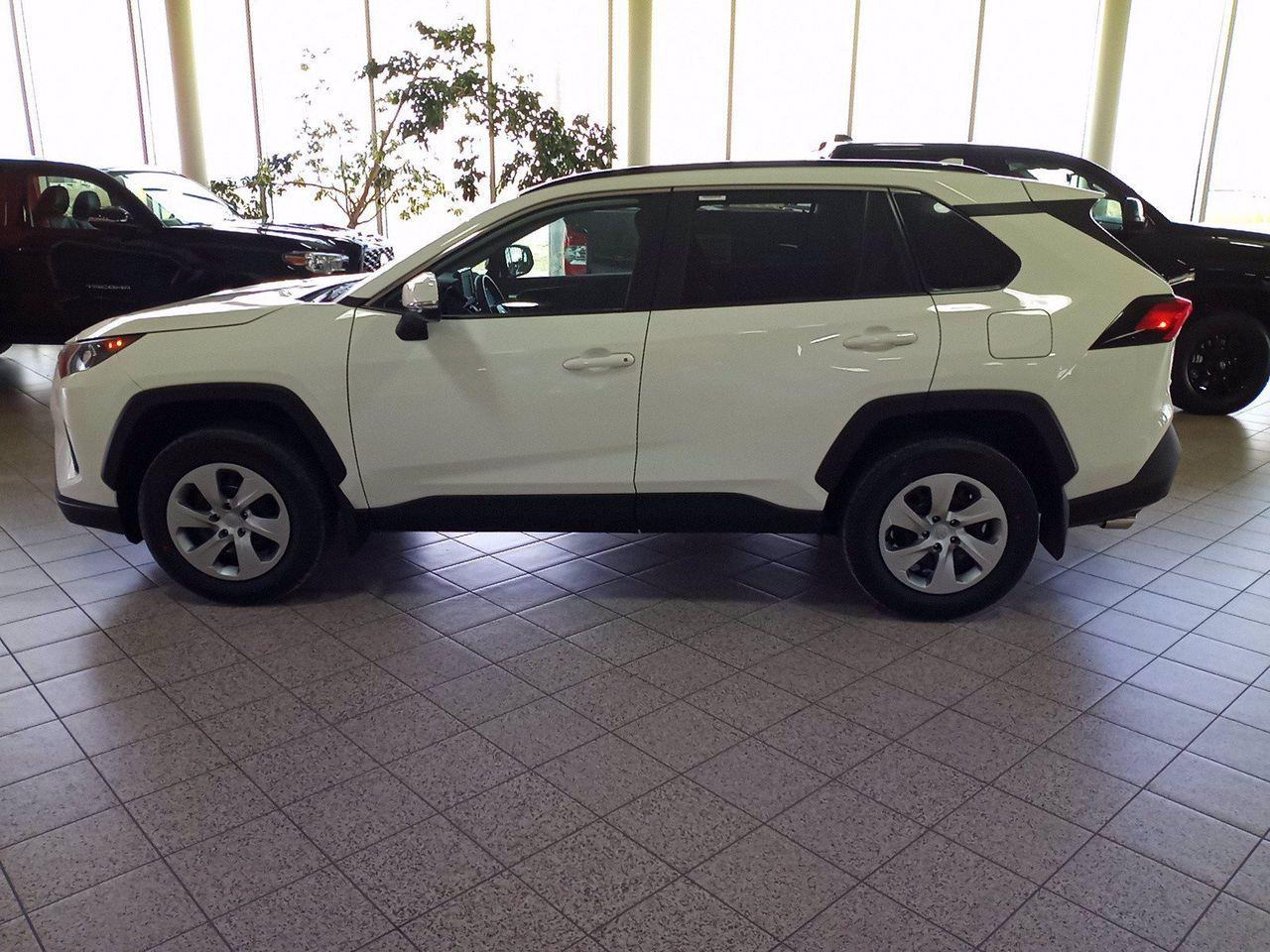 2021 Toyota RAV4 LE-4