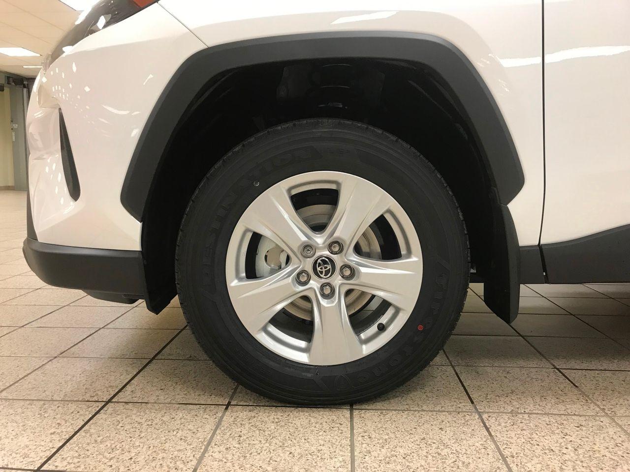 2021 Toyota RAV4 LE-2