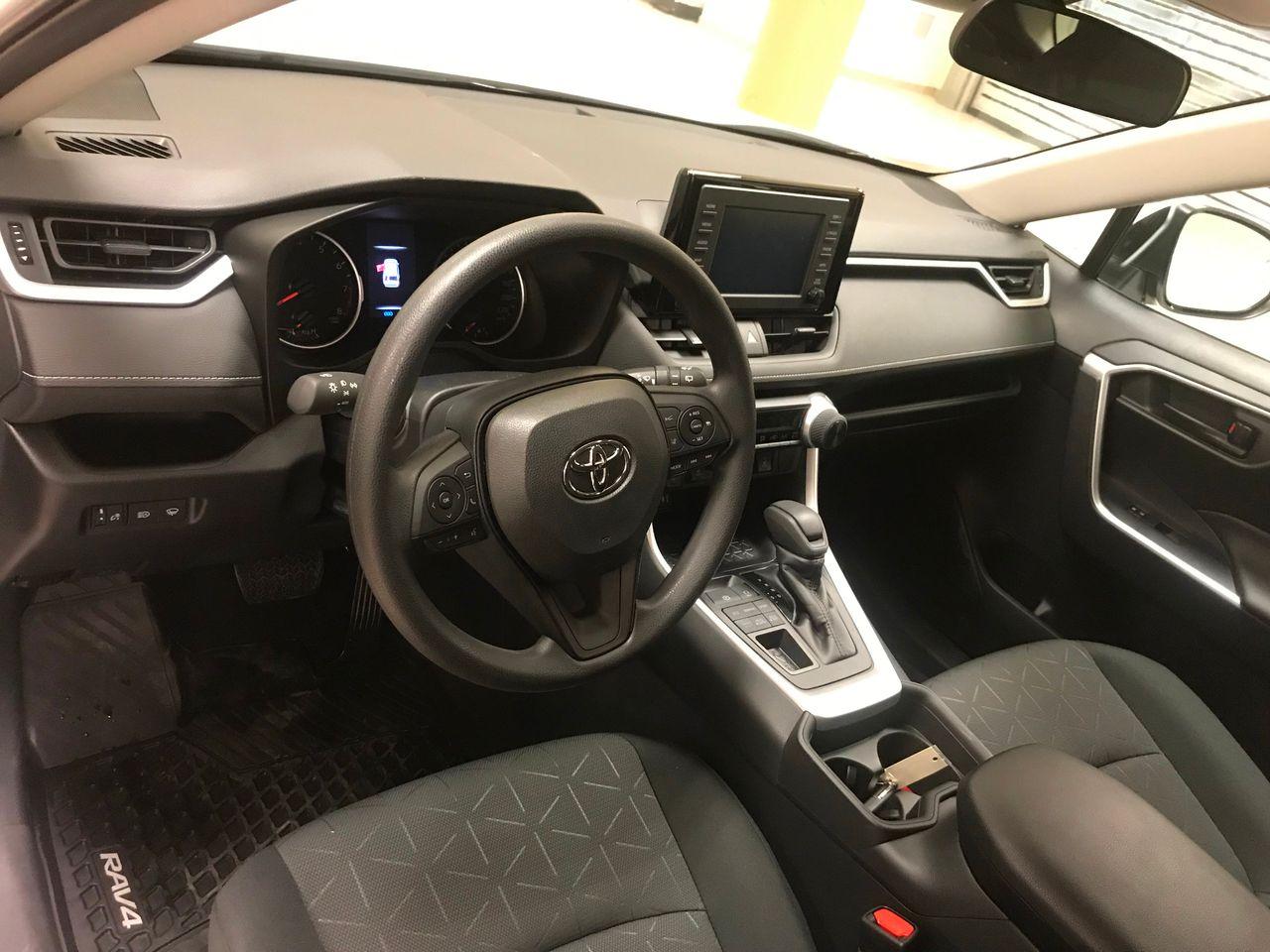 2021 Toyota RAV4 LE-4