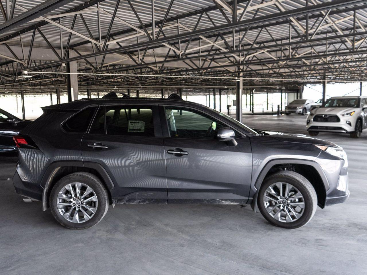 2021 Toyota RAV4 Limited-4