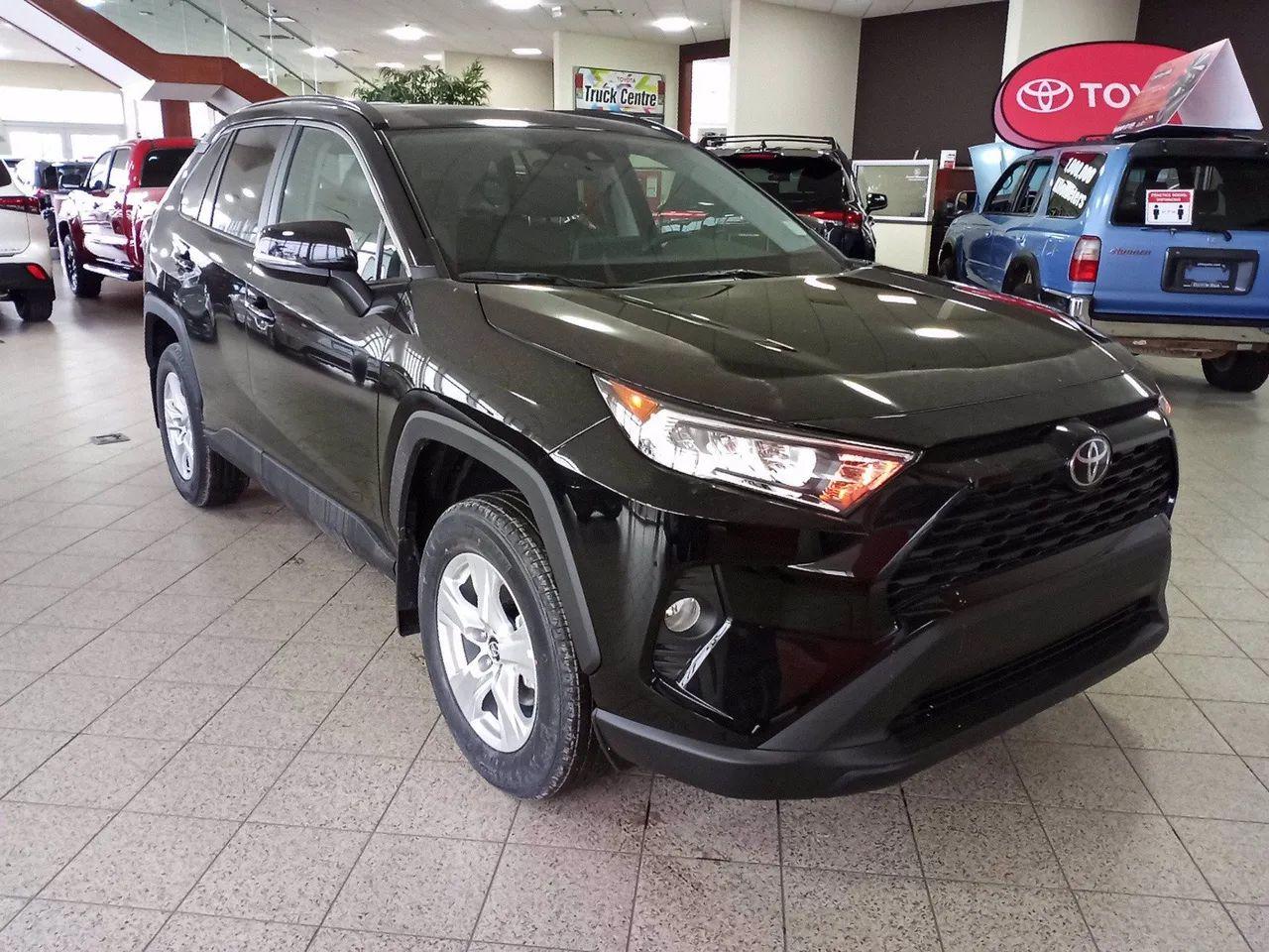 2021 Toyota RAV4 XLE-0