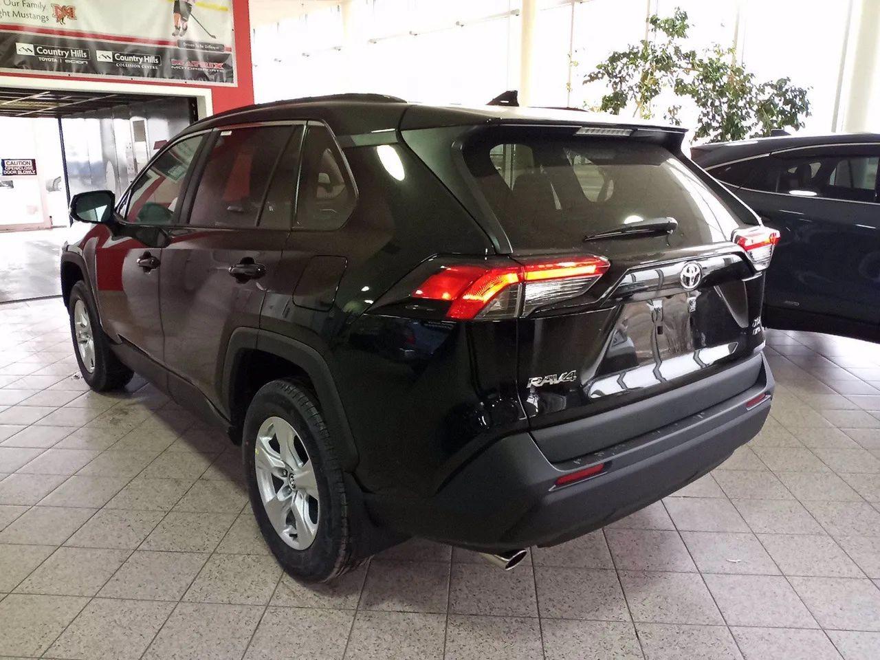2021 Toyota RAV4 XLE-3