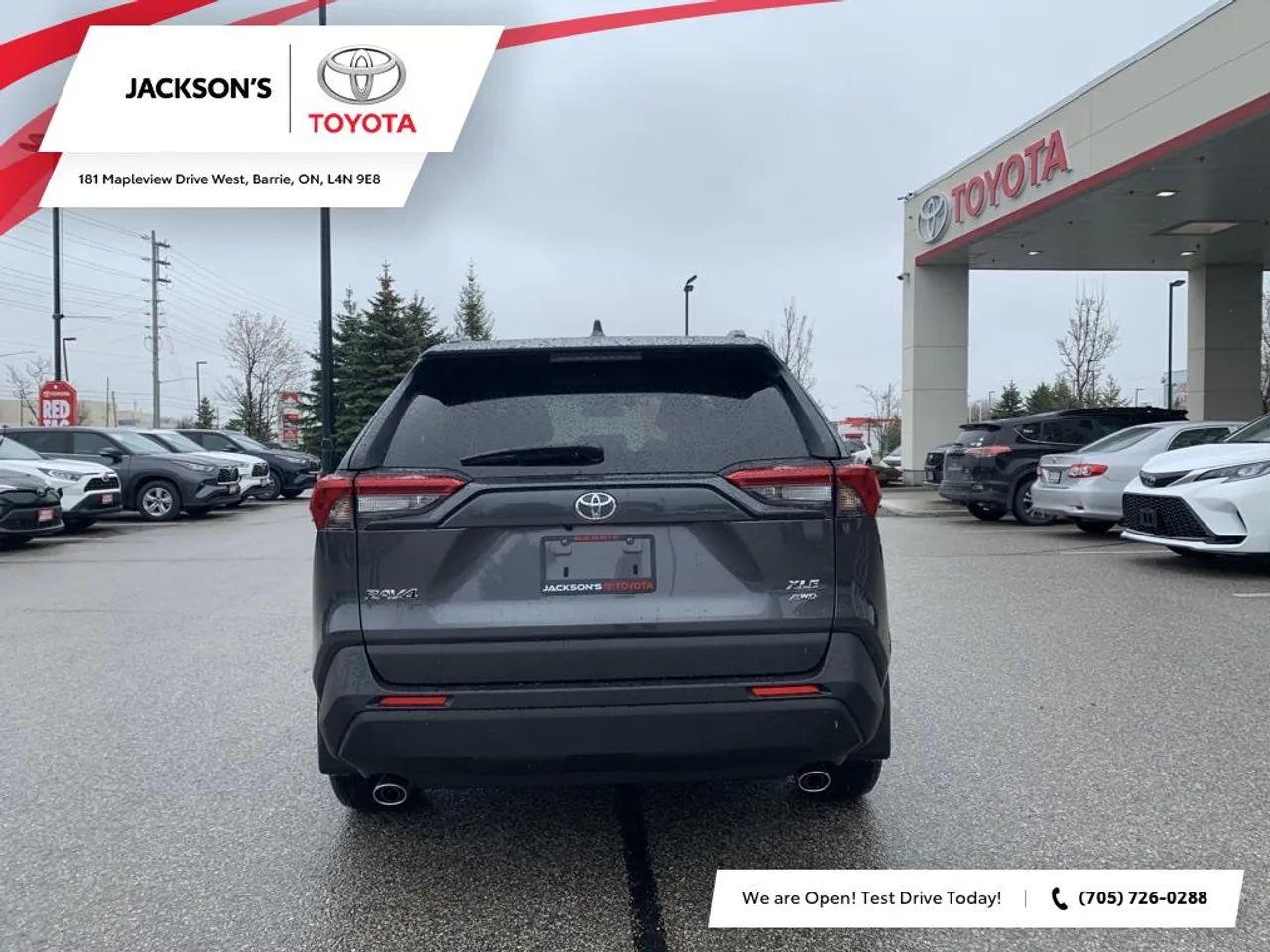 2021 Toyota RAV4 XLE-3