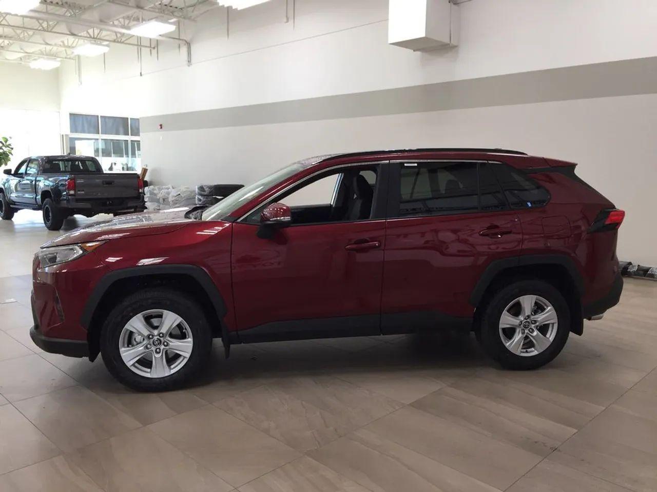 2021 Toyota RAV4 XLE-3