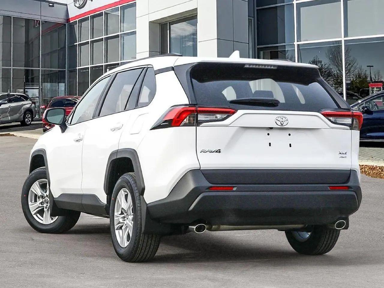 2021 Toyota RAV4 XLE-3