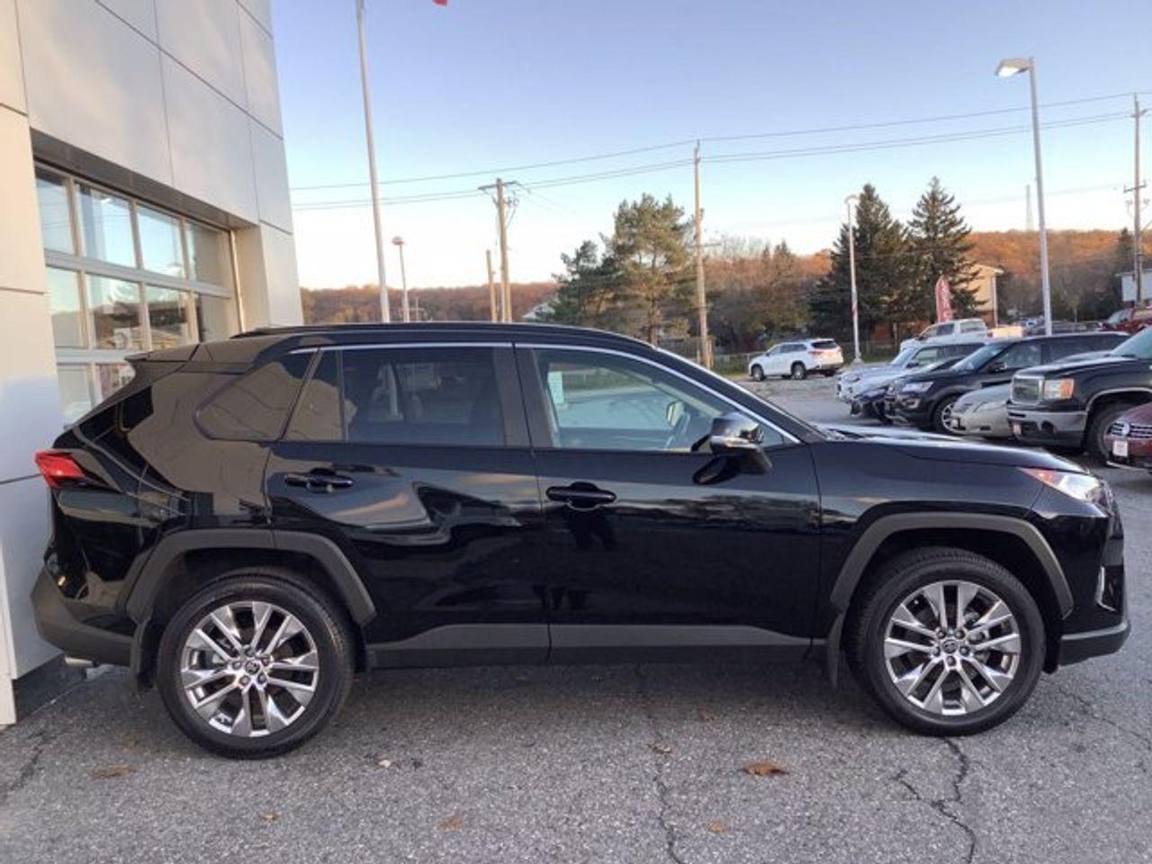 2021 Toyota RAV4 XLE-4