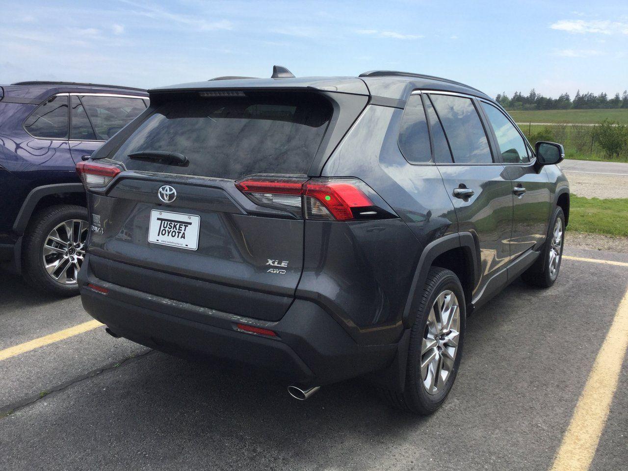 2021 Toyota RAV4 XLE-2