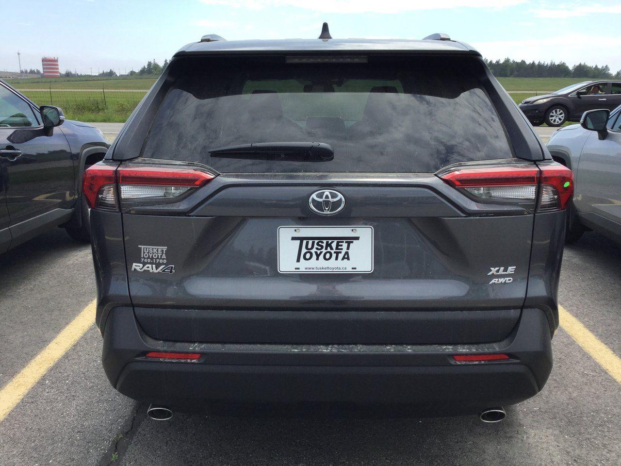 2021 Toyota RAV4 XLE-3