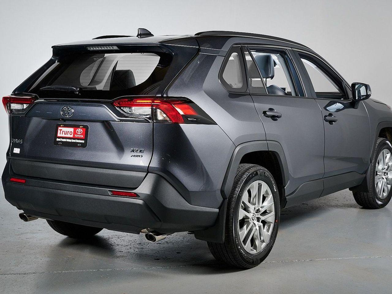 2021 Toyota RAV4 XLE-3