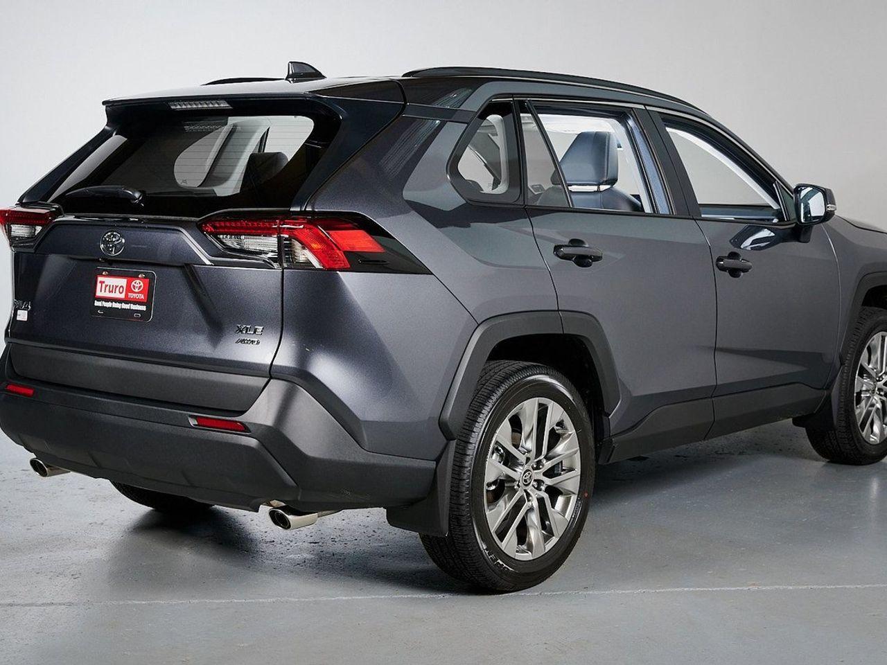 2021 Toyota RAV4 XLE-4