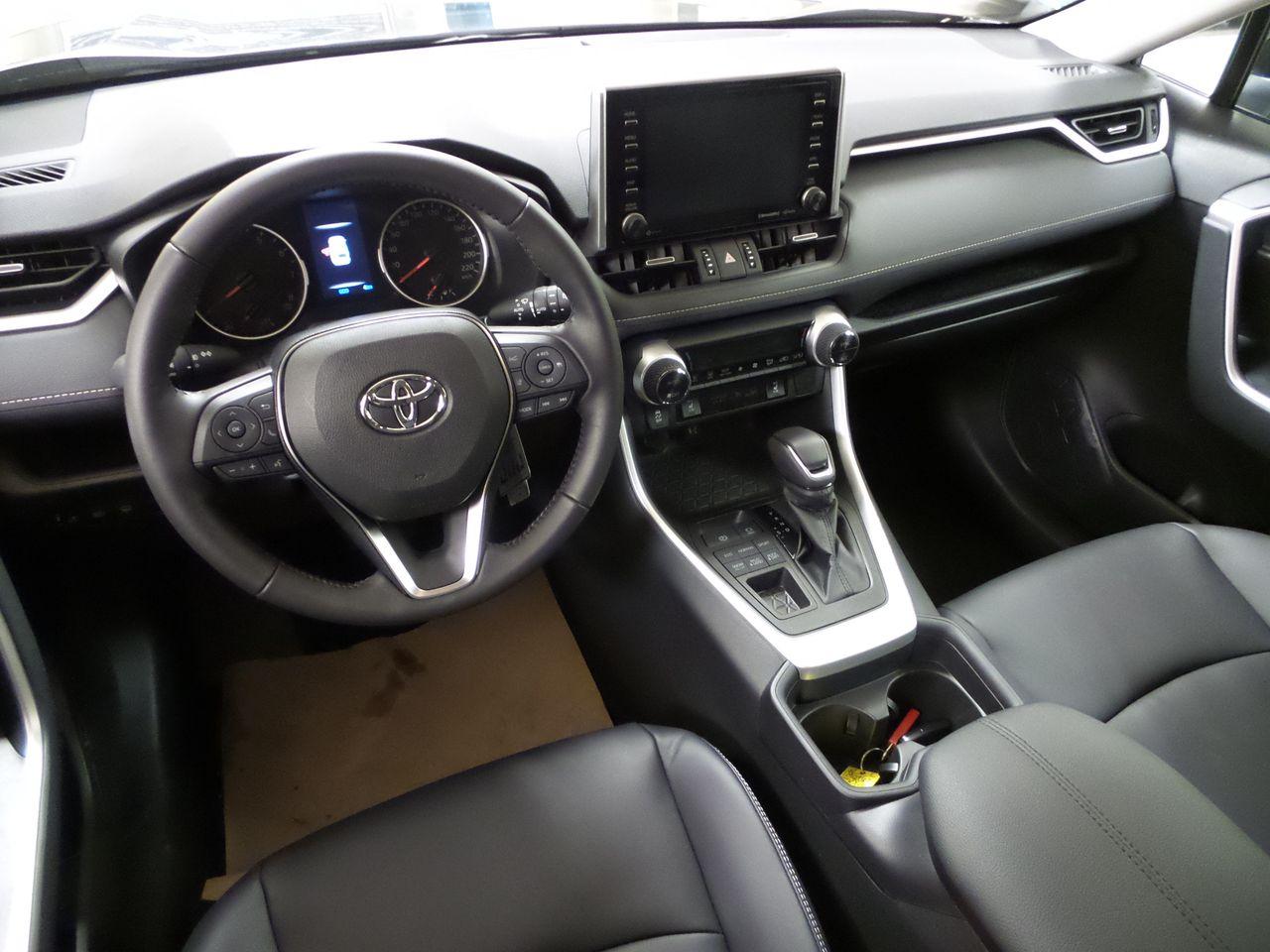2021 Toyota RAV4 XLE-3