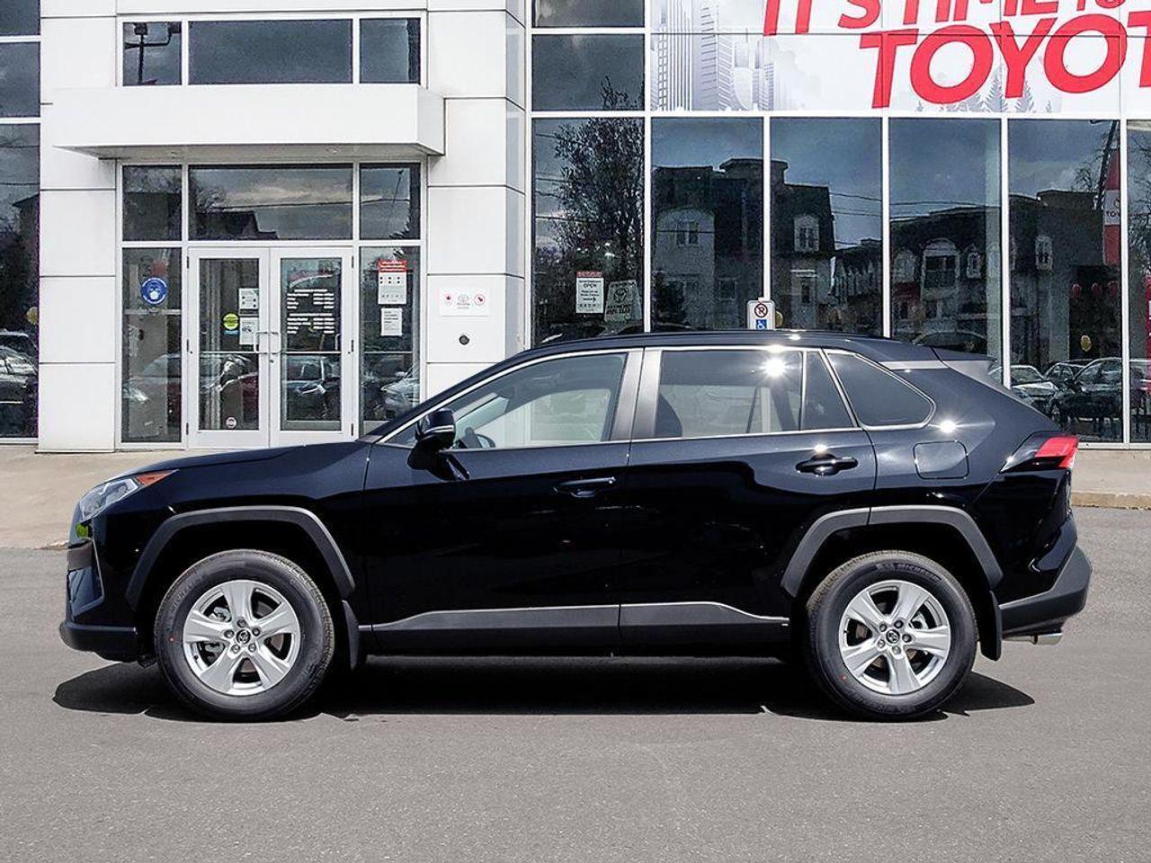 2021 Toyota RAV4 XLE-2