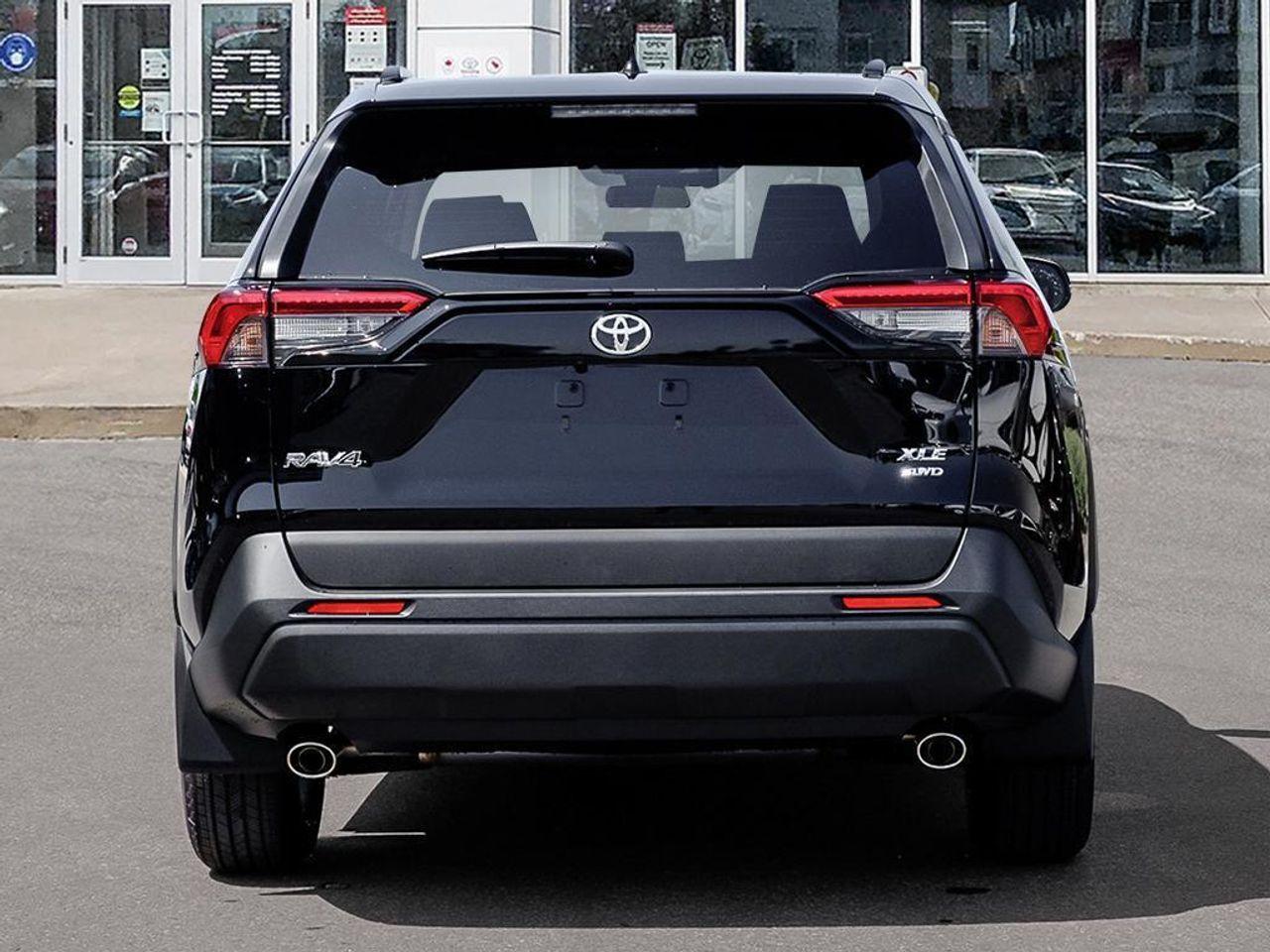 2021 Toyota RAV4 XLE-4