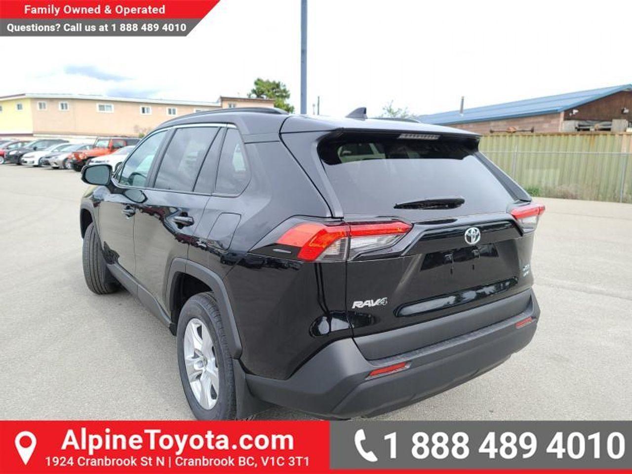 2021 Toyota RAV4 XLE-2