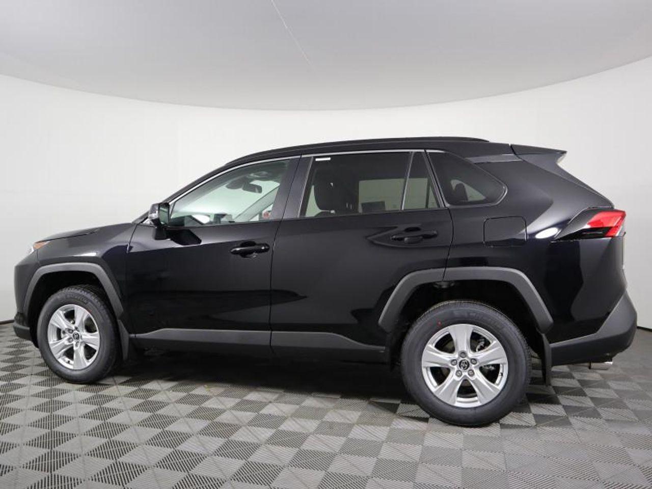 2021 Toyota RAV4 XLE-3