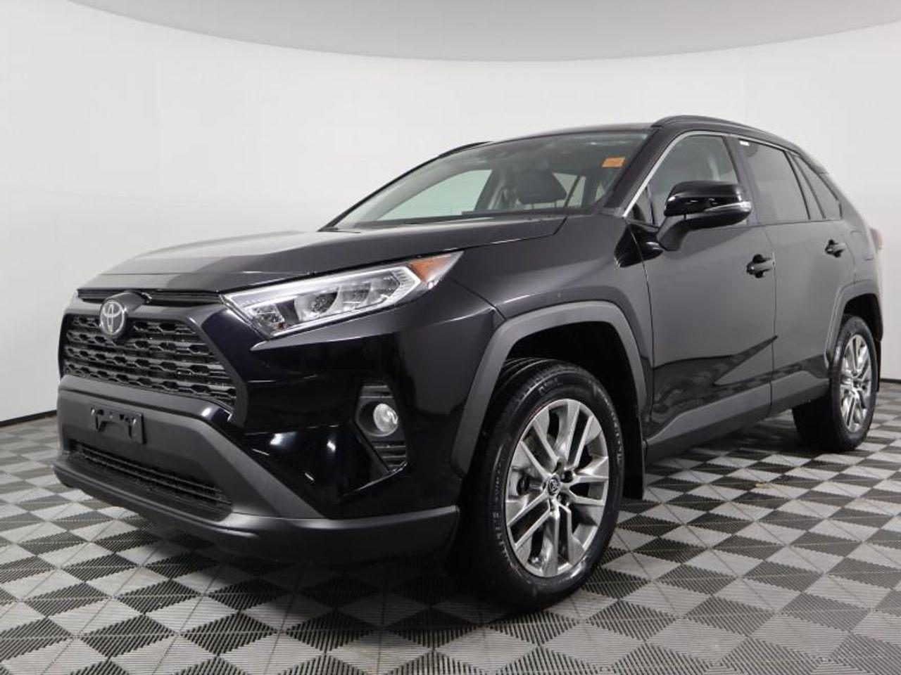 2021 Toyota RAV4 XLE-2