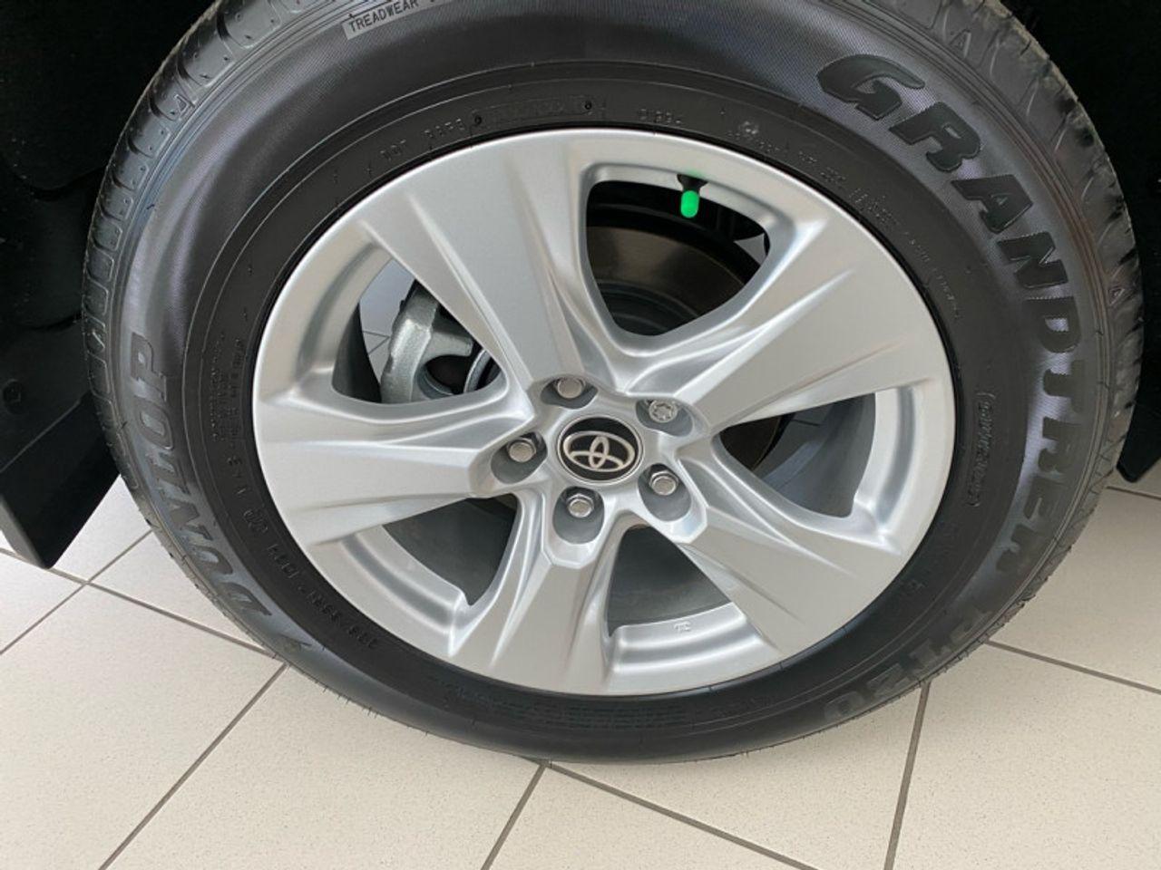 2021 Toyota RAV4 XLE-4