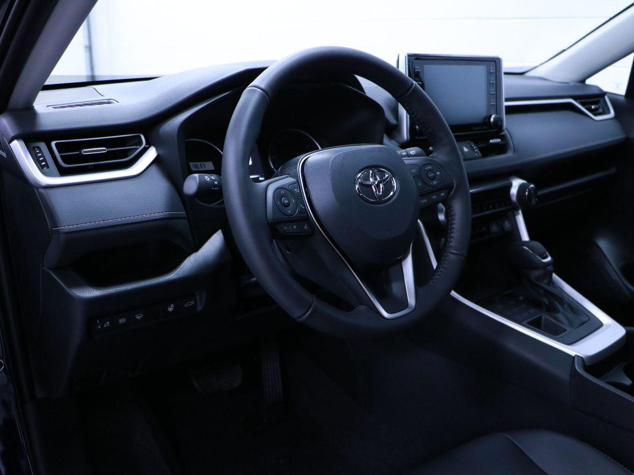 2021 Toyota RAV4 XLE-2