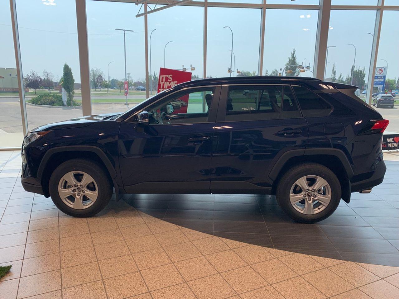 2021 Toyota RAV4 XLE-1