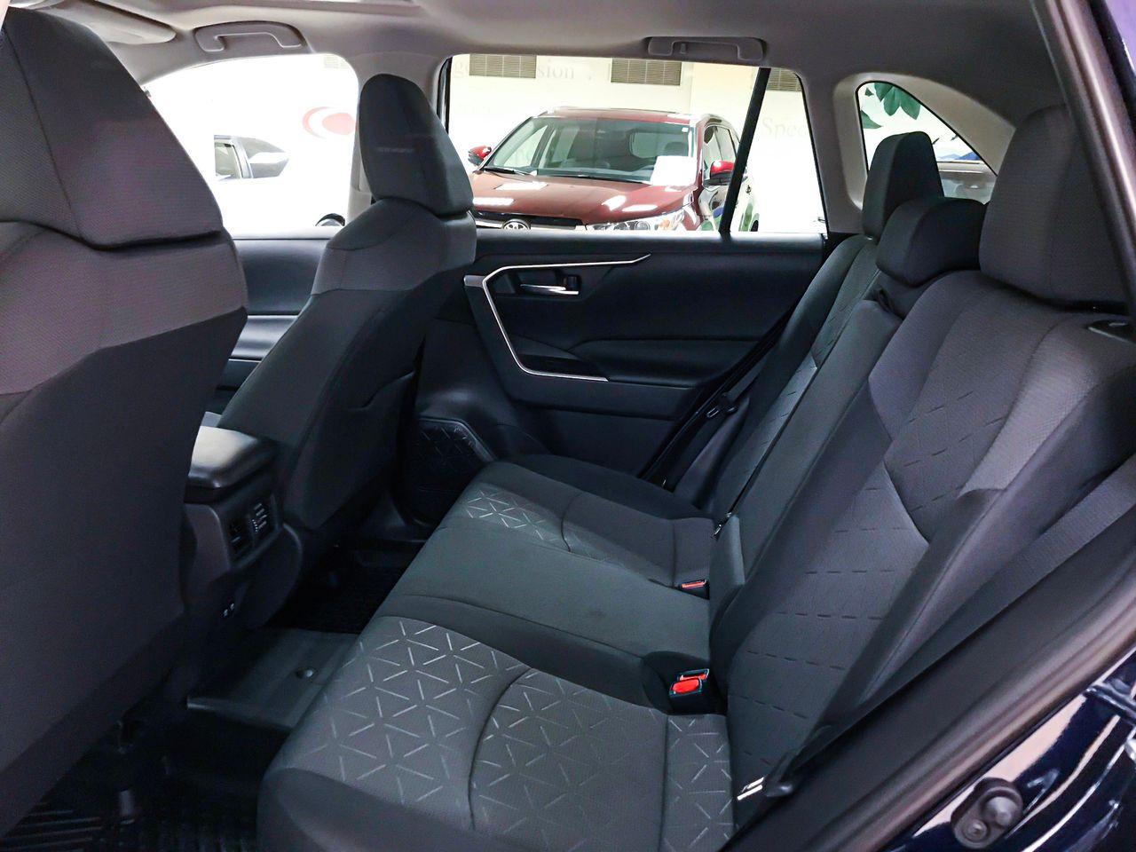 2021 Toyota RAV4 XLE-4